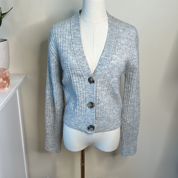 H&M knit grey cardigan x-small Wool polyester blend - Picture 2 of 6